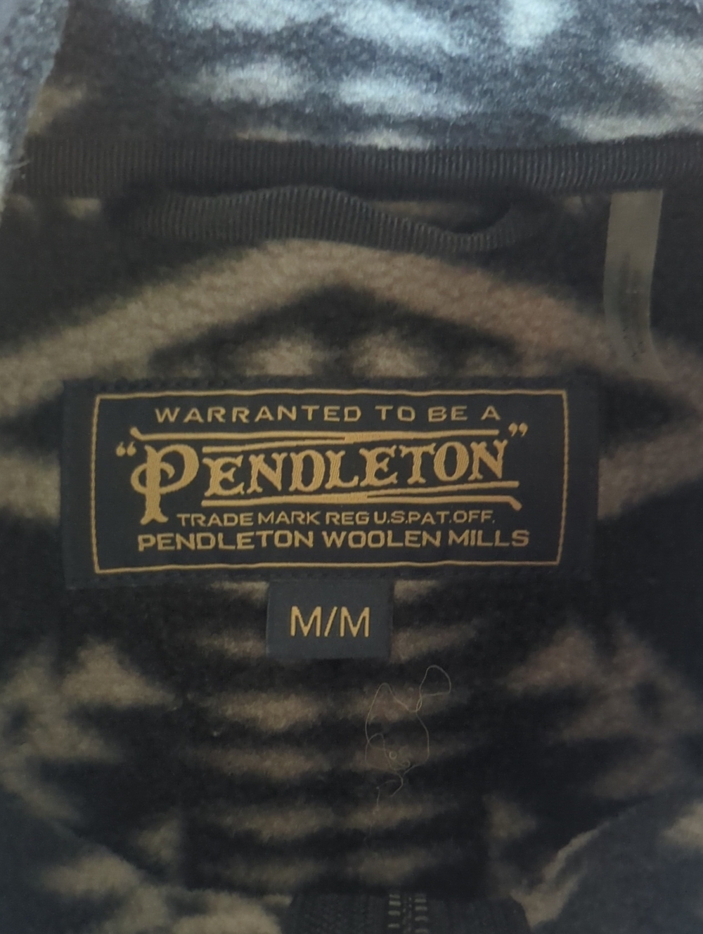 Pendleton Ridgeline Fleece Vest - Picture 3 of 4